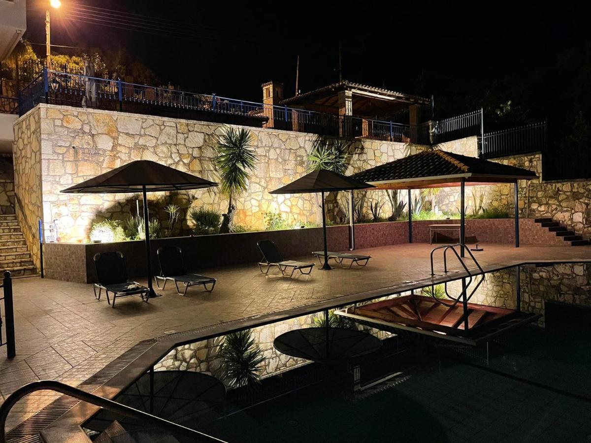 Rodanthi Country house *